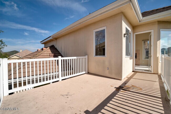 Building Photo - 506 Ravensbury St