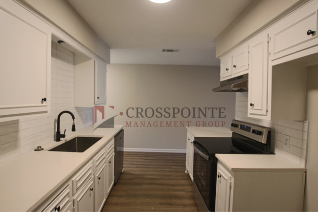 Building Photo - Tour Today! Newly Remodeled 3 Bedroom 2 Bath 2 Car Garage Duplex!