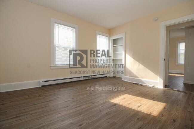 Building Photo - 28 5th St