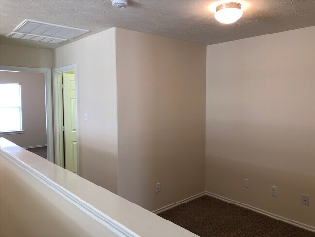 Building Photo - 5639 Stonecloud Ln