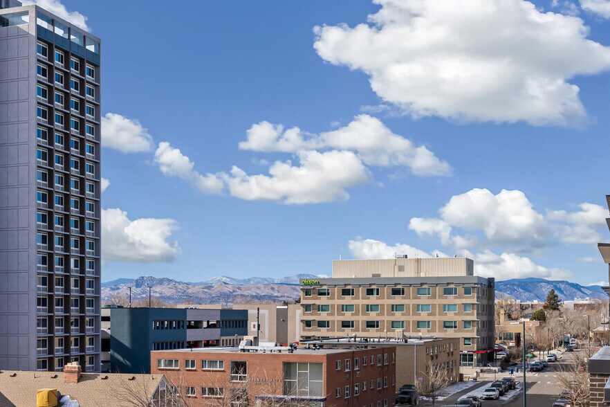 Building Photo - 4001 W Conejos Pl