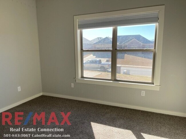 Building Photo - Sorry No Smoking and No Pets Permitted