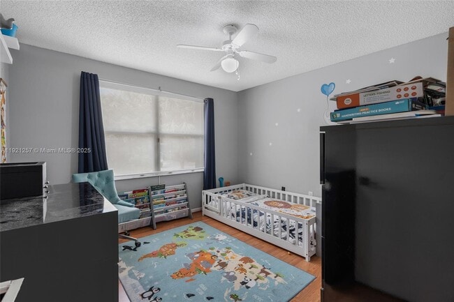 Building Photo - 4055 Eastridge Dr