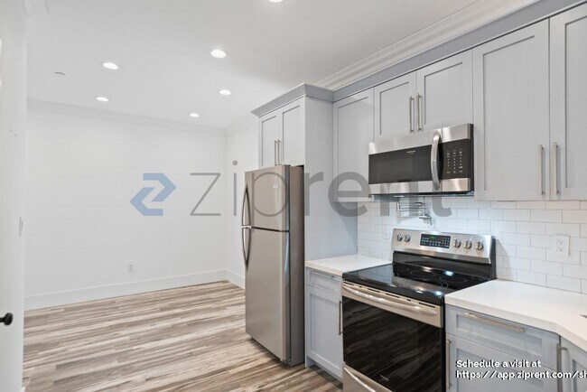 Building Photo - 24518 Karina St