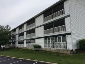 Building Photo - 6836 N Olive St