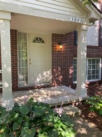 Building Photo - 3099 Promenade Cir