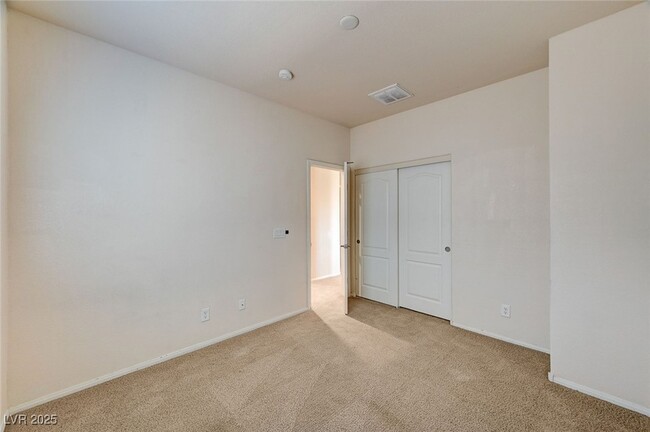 Building Photo - 5536 Danforth Ave