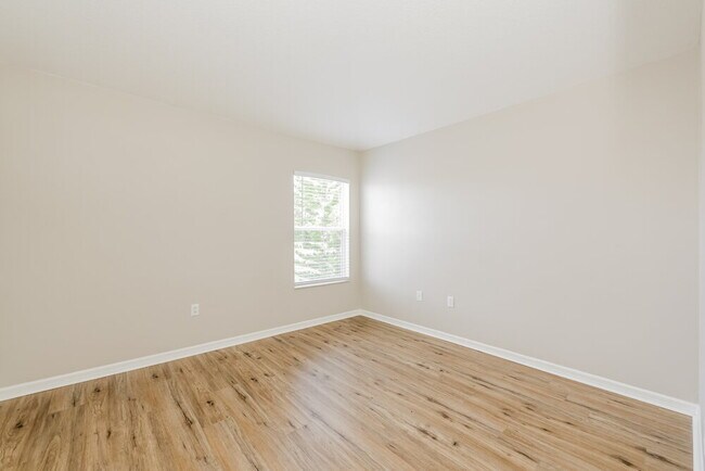 Building Photo - 12661 Evington Point Dr