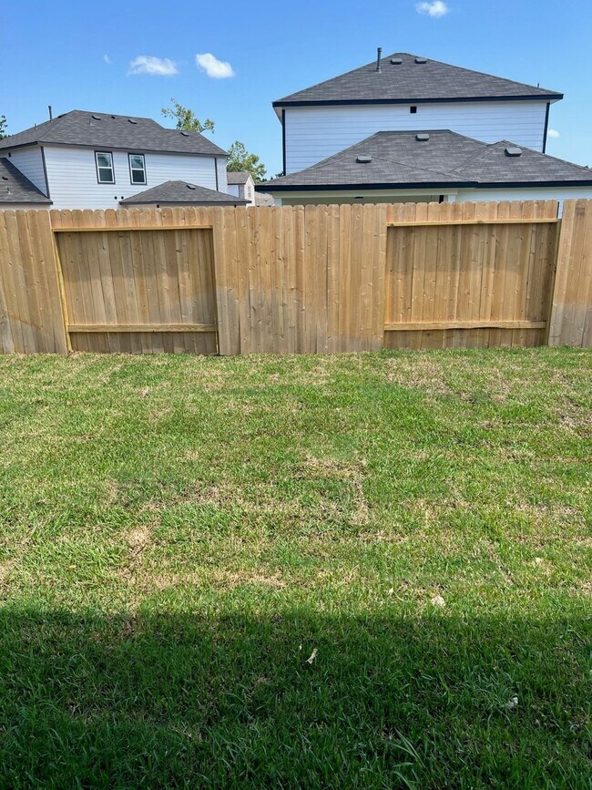 Building Photo - 10722 Violet Bloom Dr