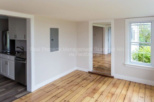 Building Photo - 11 Washington Rd