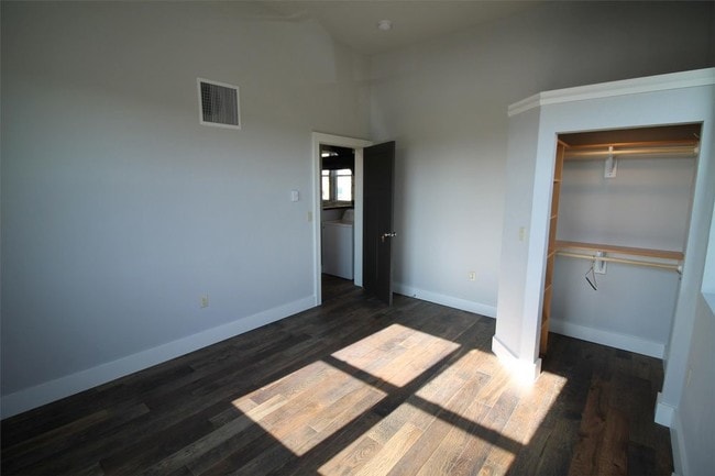 Building Photo - 109 N 2nd St