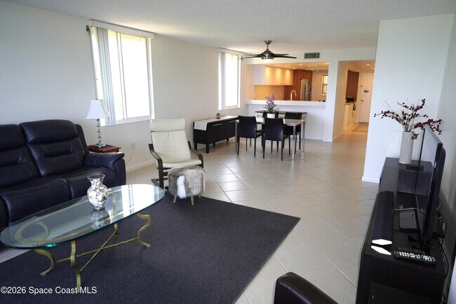Building Photo - 1555 N Hwy A1A