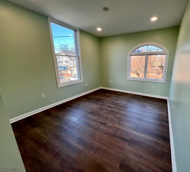 Building Photo - 61 Mountainview Blvd