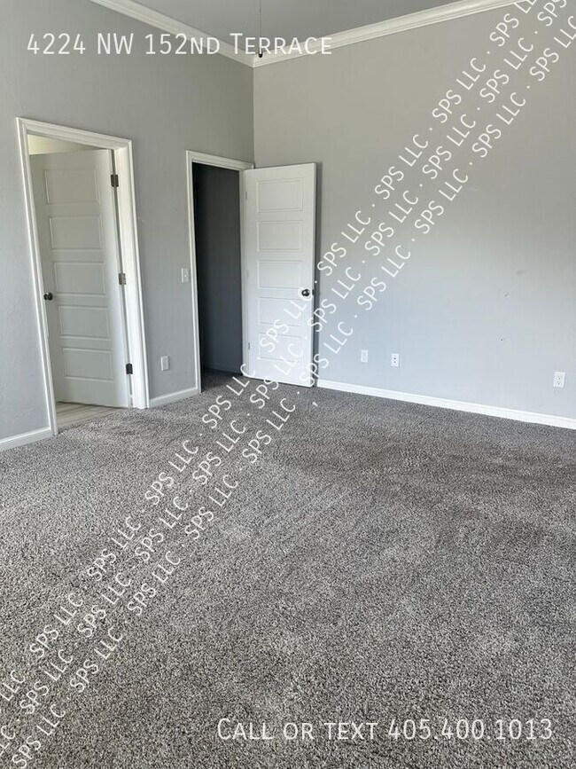 Building Photo - 4224 NW 152nd Terrace