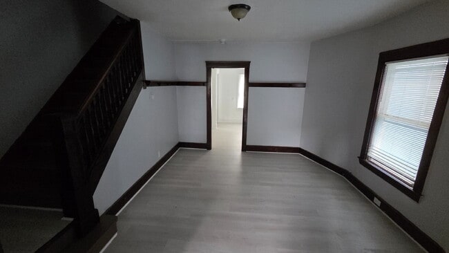Building Photo - 3 Bedroom with Finished Attic Space/4th Room!