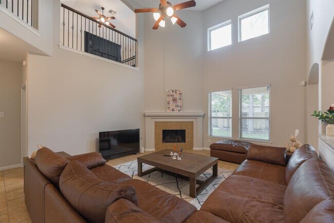 Building Photo - 51 N Marshside Pl