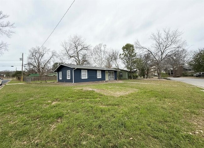 Building Photo - 501 Sacramento Dr