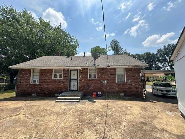 Building Photo - 454 E Norwood Ave