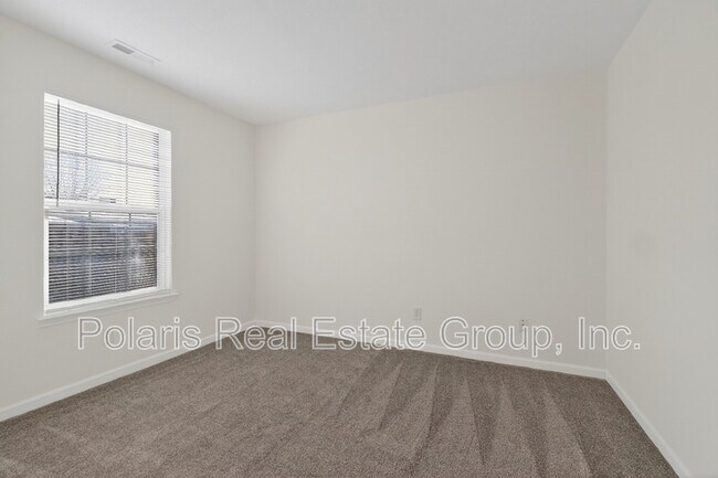 Building Photo - 439 Venus Dr