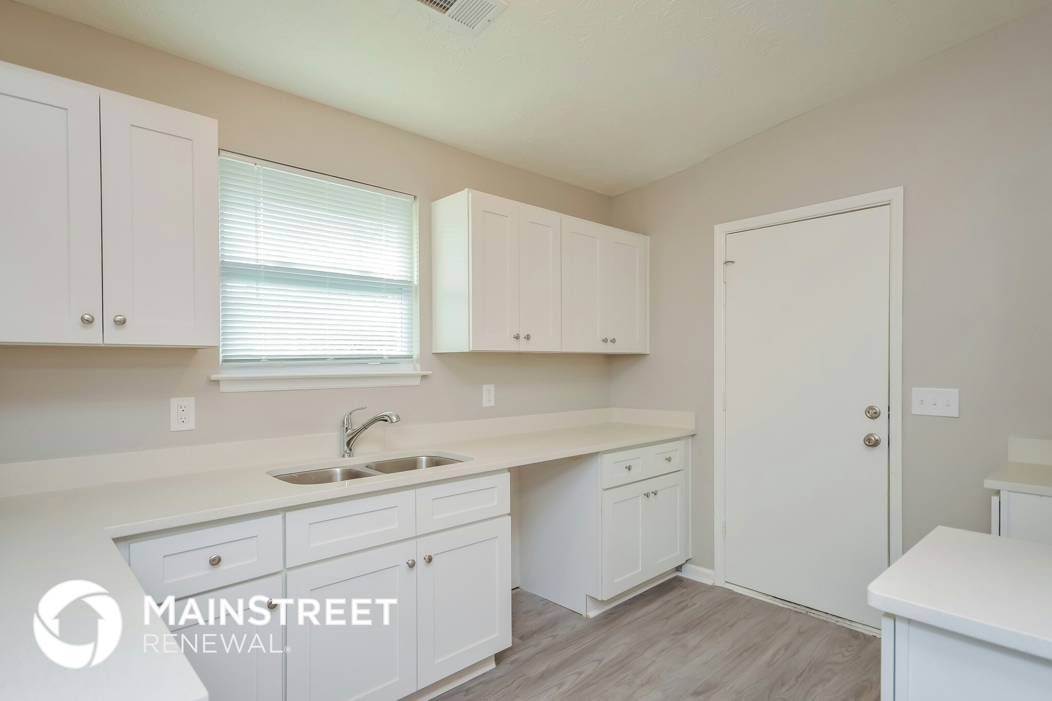 Building Photo - 5586 Mallard Trail
