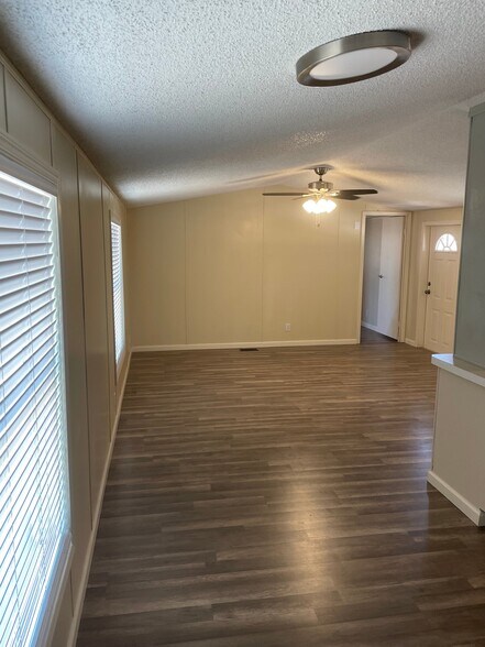 Building Photo - 35405 N Ghost Rider St