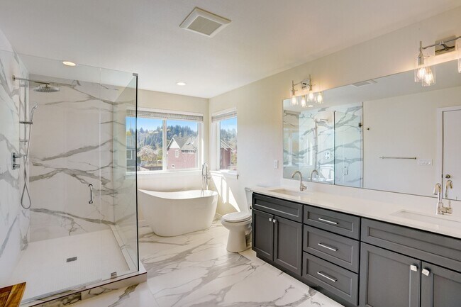 Building Photo - 124 Homer Ave SW