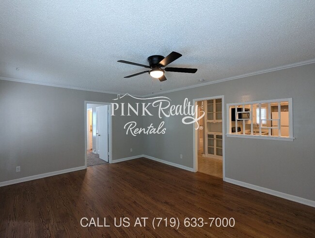 Building Photo - 504 N 18th St