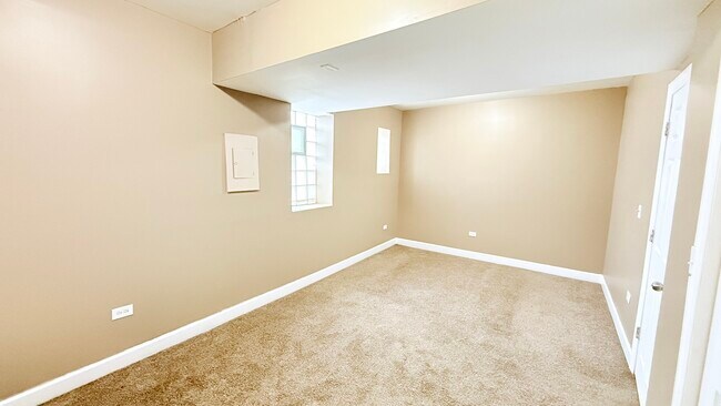 Building Photo - 8017 S Phillips Ave