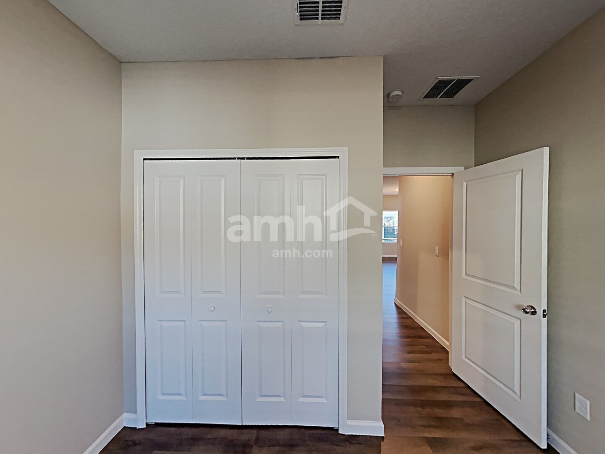 Building Photo - 40 Hemlock Pt