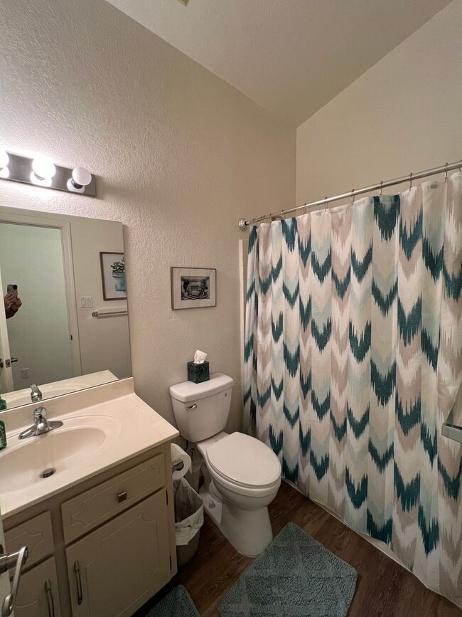 Building Photo - FURNISHED SHORT TERM RENTAL!