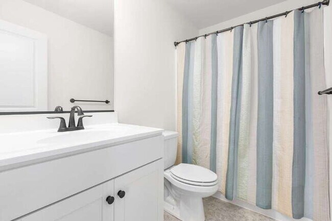 Building Photo - Charming 4-Bed Oasis with 2.5 Baths on Wil...