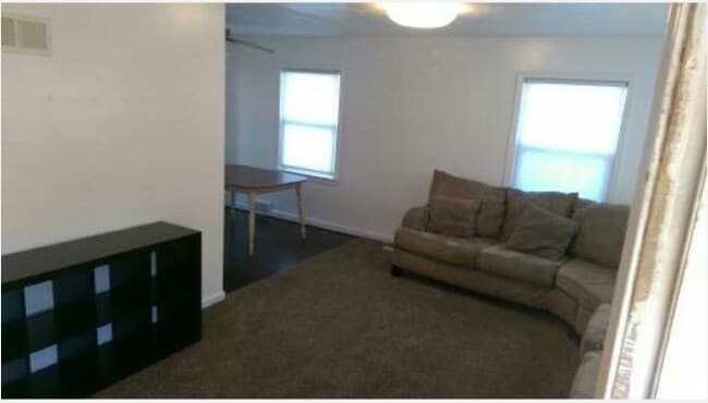 Building Photo - 3 Bedroom Home South Provo