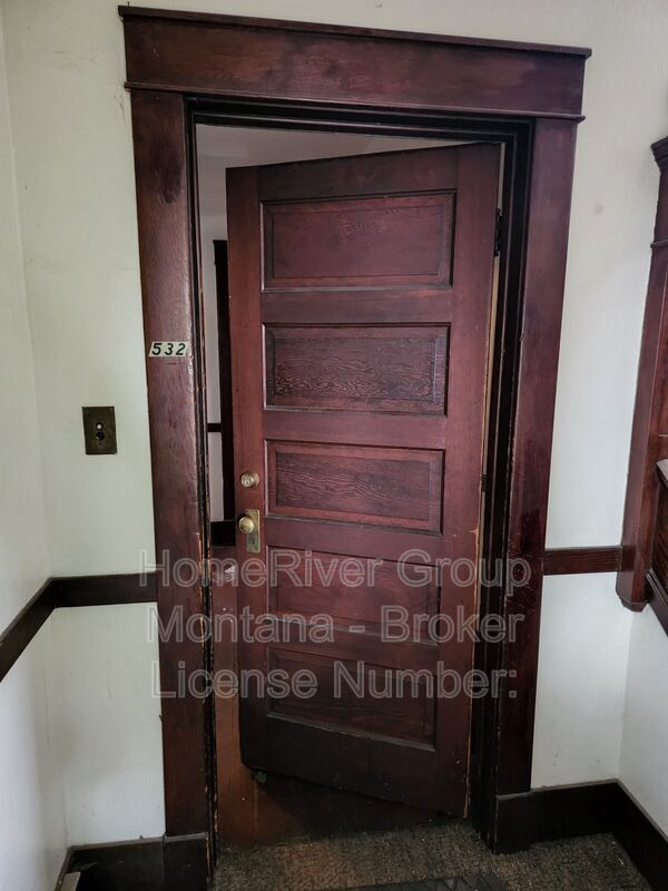 Building Photo - 532 S 3rd St W