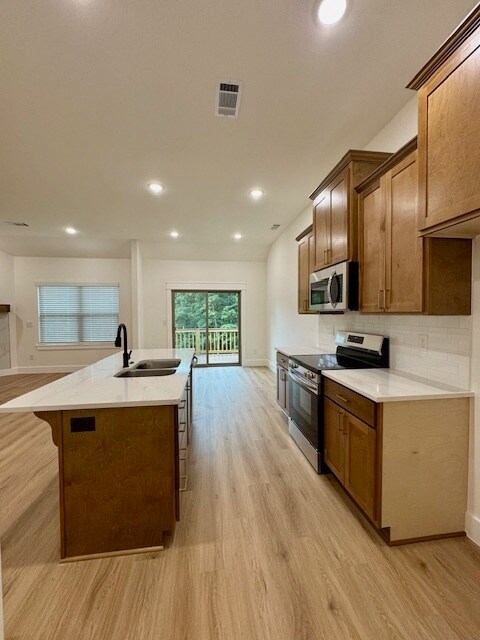 Building Photo - 38 Woodbridge Dr