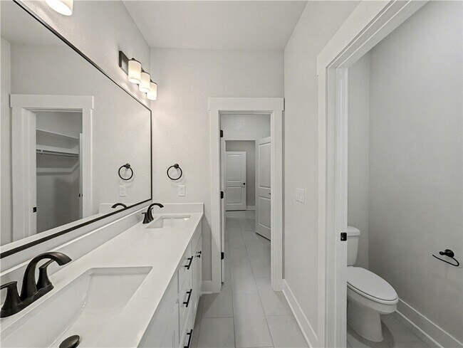 Building Photo - 18 Hillswick Dr
