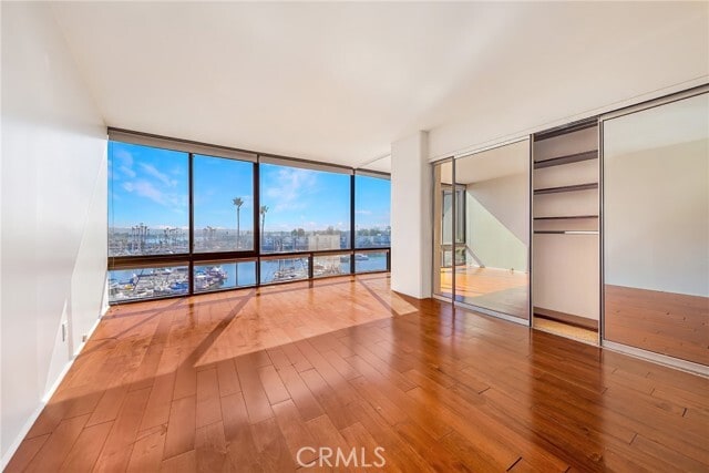 Building Photo - 4335 Marina City Dr