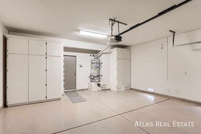 Building Photo - 1733 Millstream Way