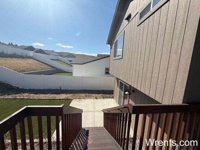 Building Photo - Beautiful Newer Home in Greenacres - Centr...