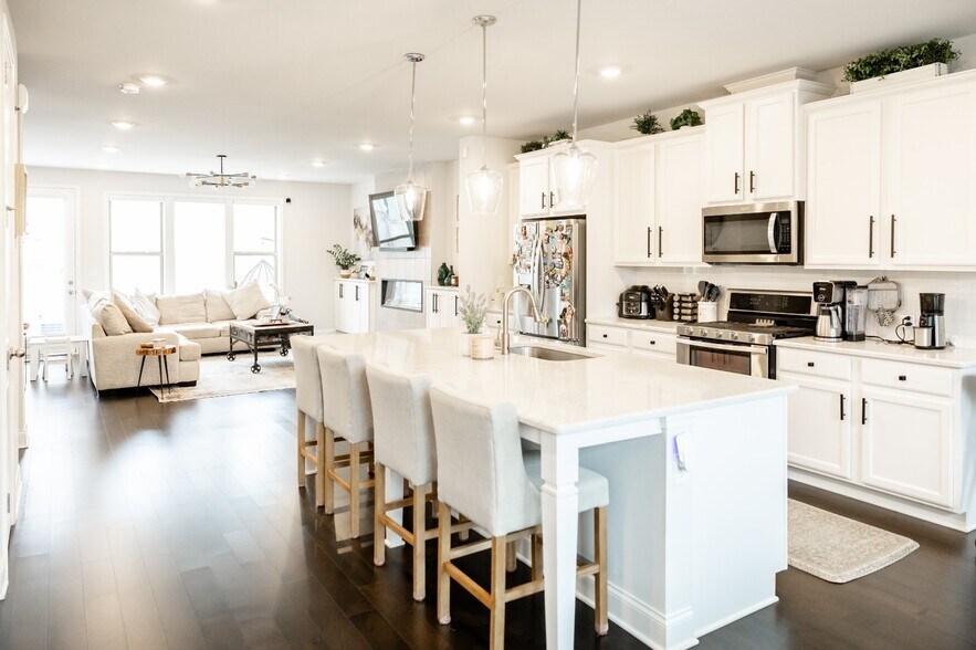 Building Photo - 4332 Water Elm Aly