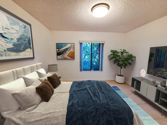 Building Photo - 2445 SW 22nd Ave