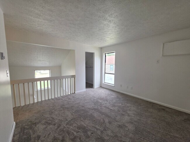 Building Photo - 1820 Anton Dr