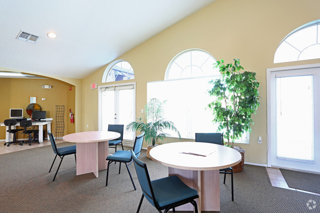 Interior Photo - Regency Palms Apartments