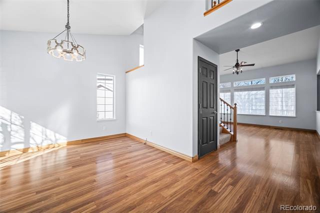 Building Photo - 421 W English Sparrow Dr