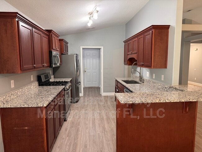 Building Photo - 9615 Laramie Dr