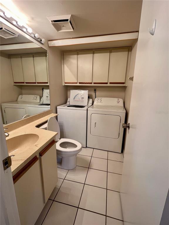 Building Photo - 2946 Tangerine Ct