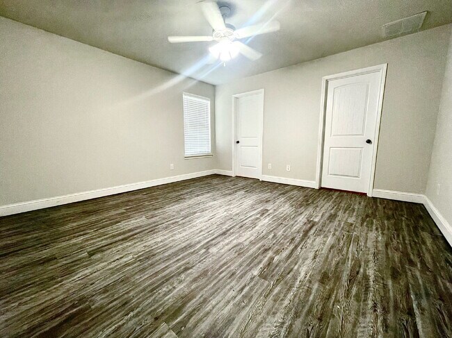 Building Photo - 3/2/2 in Lubbock Cooper ISD!