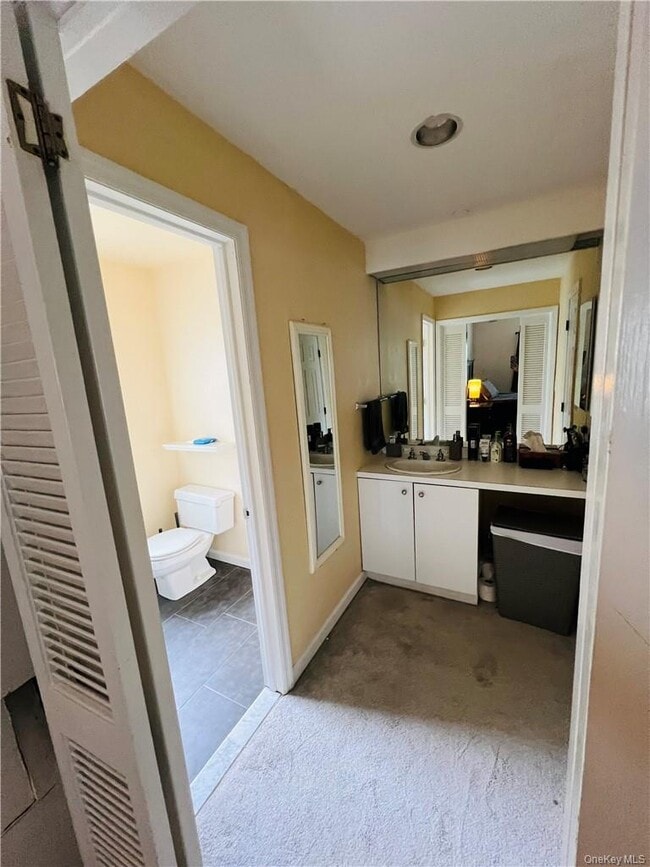 Building Photo - 36 Greenridge Ave