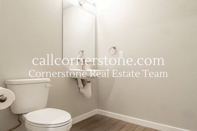 Building Photo - 5415 Necker Heights