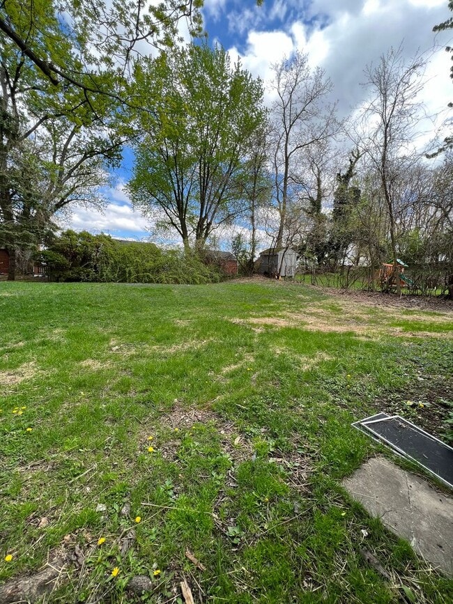 Building Photo - 4 Bed/1 Bath Home in Penn Hills-Completely Remodeled! Available Now