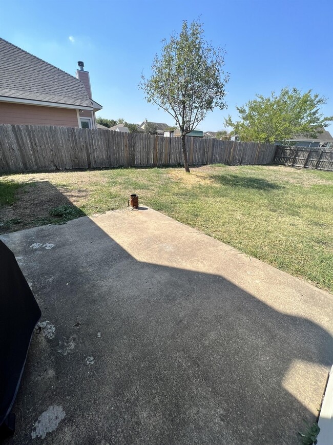 Building Photo - 3933 Tranquil Path Dr